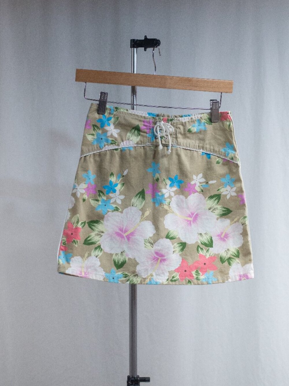 Vintage Y2K Guess Jeans Floral Skirt